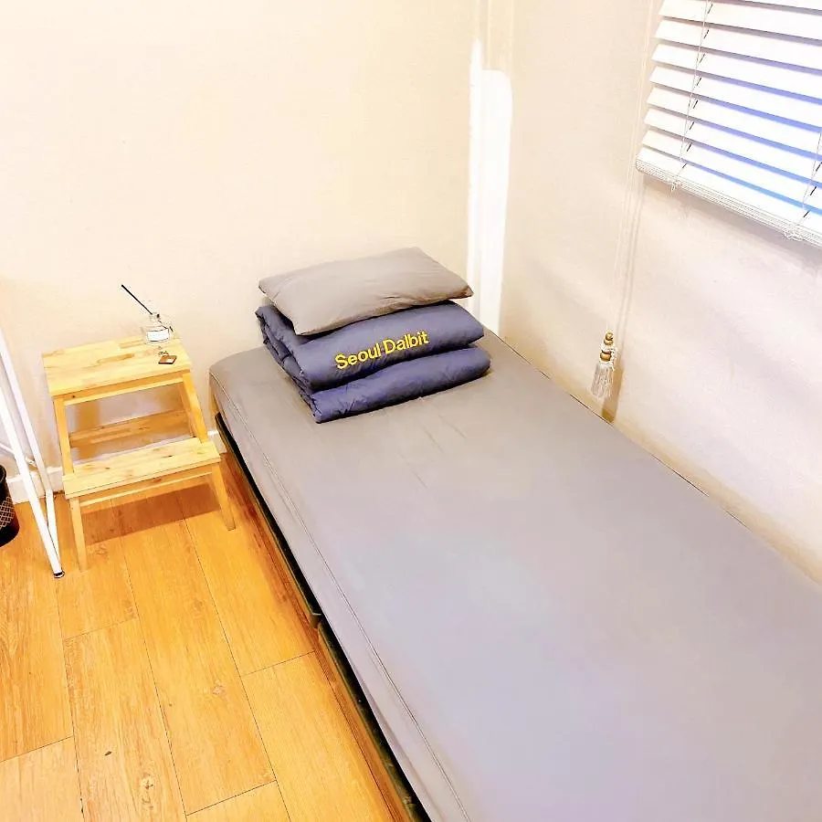 Seoul Dalbit Ddp Hostel 0*,